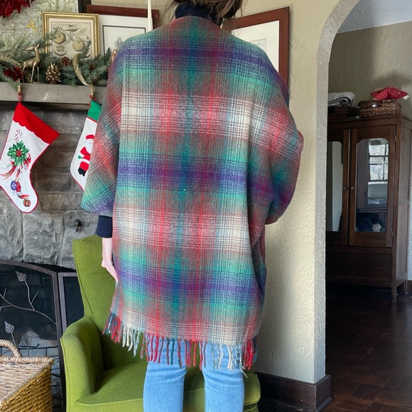 Vintage 60s Sharpee’s plaid wool cape with fringe - Picture 6 of 9